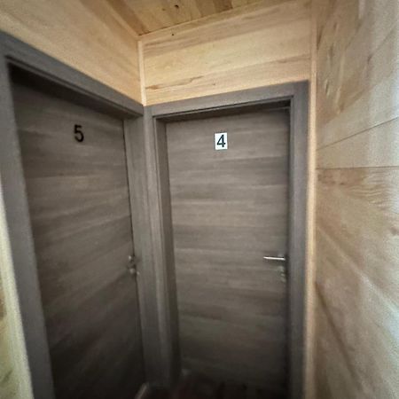 Zolaci Bungalow House - 5 Rooms מראה חיצוני תמונה