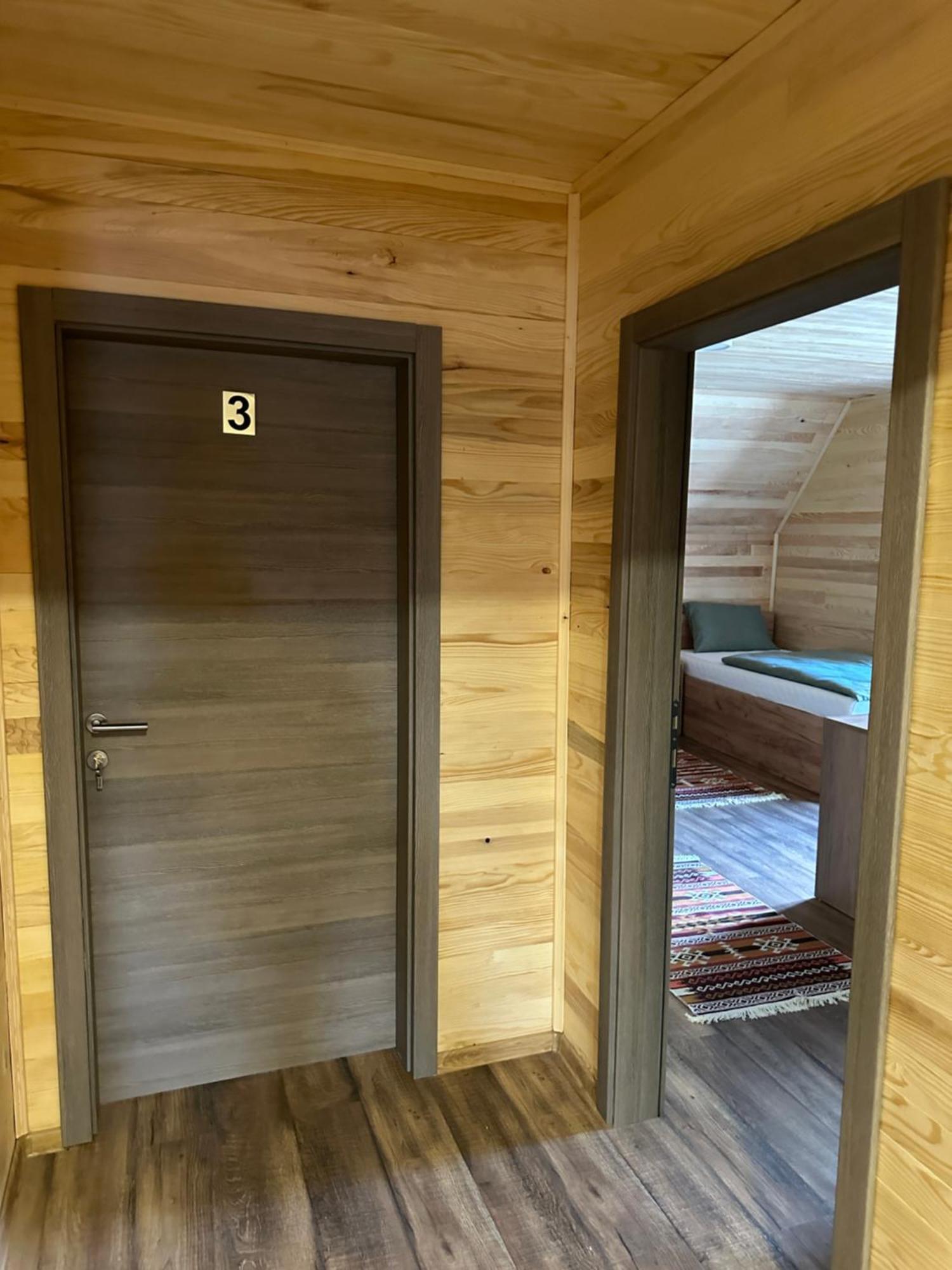 Zolaci Bungalow House - 5 Rooms מראה חיצוני תמונה