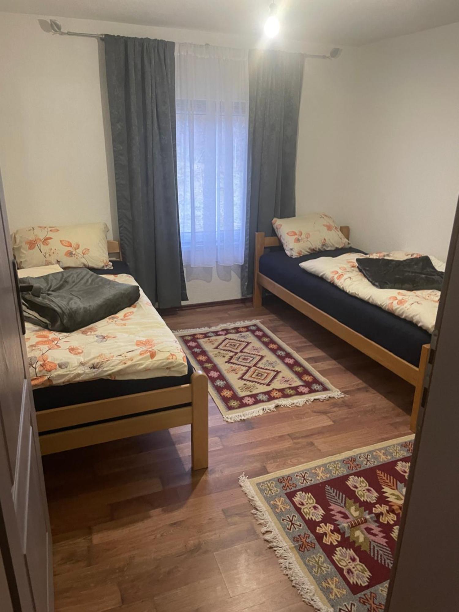 Zolaci Bungalow House - 5 Rooms מראה חיצוני תמונה